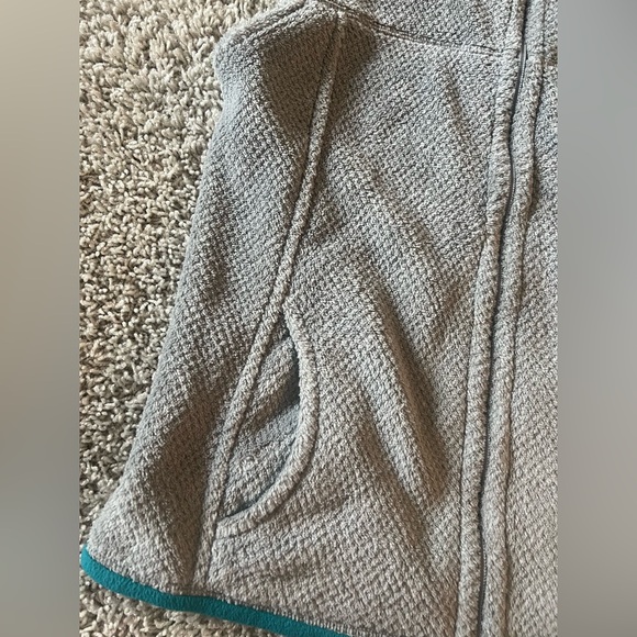 Patagonia Women’s Retro-X Fleece Vest – Gray with Teal Trim, Size Medium - Picture 5 of 7